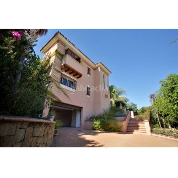 Foto cb642653-0808-4bd9-990c-c0c2d0571e7c. Maison avec parking piscine dans Nueva Andalucía centro Marbella