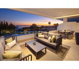 Appartement à Puente Romano. Atico en venta en marbella golden mile, marbella