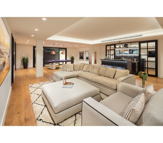 Foto 431d4dd3-aee2-4a62-9ed7-6a5e6a760413. Casa amb aparcament piscina a Casco Antiguo Marbella