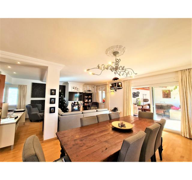 Foto 1f812a97-bfe5-4f77-9aaf-0ab57255d629. Haus mit pool in Nueva Andalucía centro Marbella