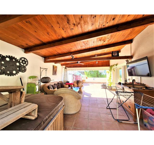 Foto 7f524f64-032a-4837-bbc8-48faf2d8753a. Haus mit pool in Nueva Andalucía centro Marbella