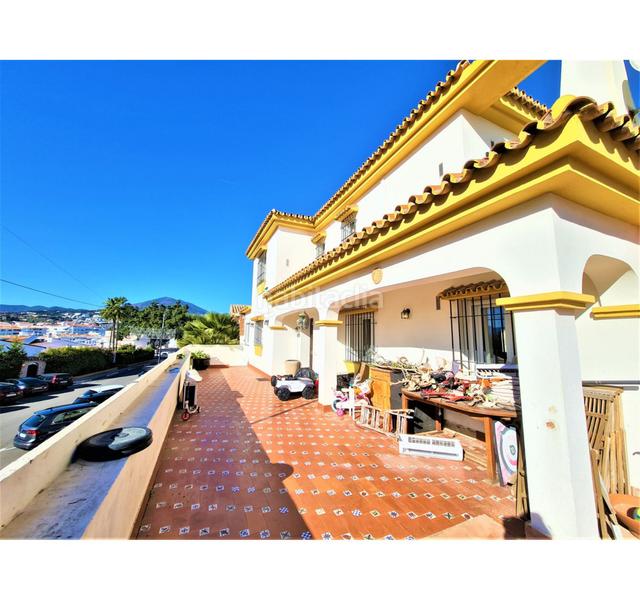 Foto dd9cc67b-9e56-42d4-bba1-67bb386dcad7. Haus mit pool in Nueva Andalucía centro Marbella