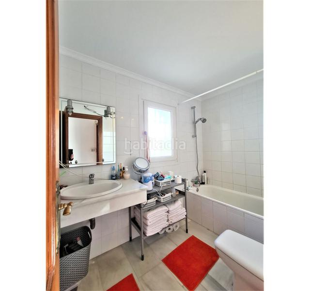 Foto f4fe4487-f602-4a08-9c31-8f2d8ad3a9d9. Haus mit pool in Nueva Andalucía centro Marbella