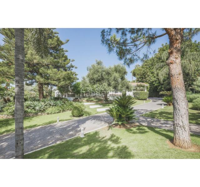 Foto a94387d8-ea5d-4ac5-a178-cb3929d79fd9. House with parking pool in Sierra Blanca Marbella