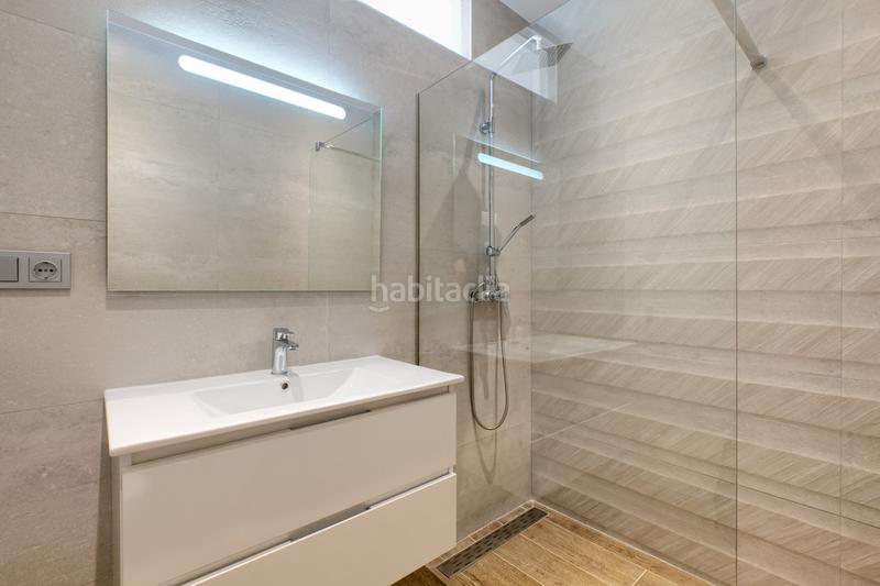 Foto 5abc3ad9-88b0-4214-aa6d-7ad6b4c19570. Piccolo appartamento con parcheggio piscina in Centro Estepona