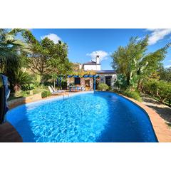Casa a Centro. Finca en estepona