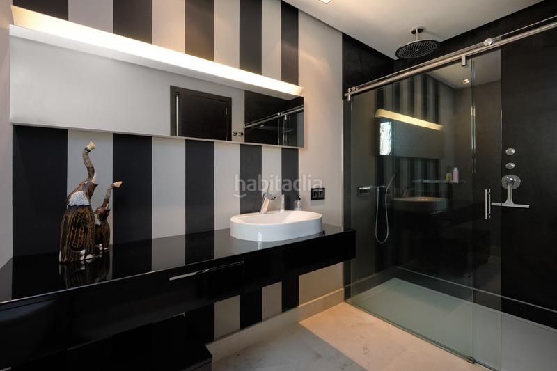 Foto 988fda3b-6c1f-440e-9a1c-2ac3e79ba334. Casa villa en istan en Istán