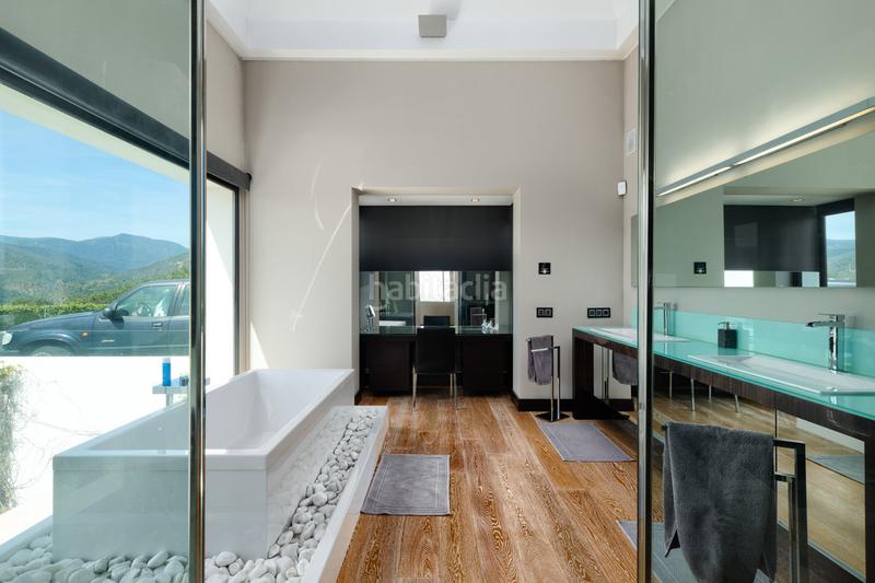 Foto fd09faf1-f972-459c-a307-a2a5a323e323. Casa villa en istan en Istán