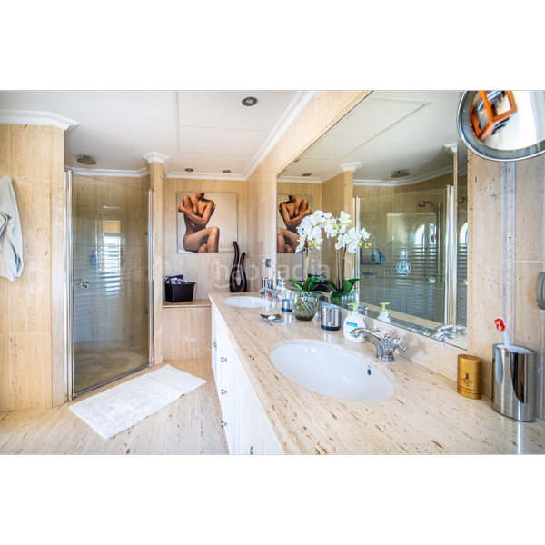 Foto 92edd2d7-4385-4cd5-bc76-e5f6306de445. Haus mit parking pool in Casco Antiguo Marbella