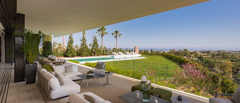 Foto a6c3ae2e-0fa1-45fd-be41-58bdfad3154b. Casa amb aparcament piscina a Casco Antiguo Marbella