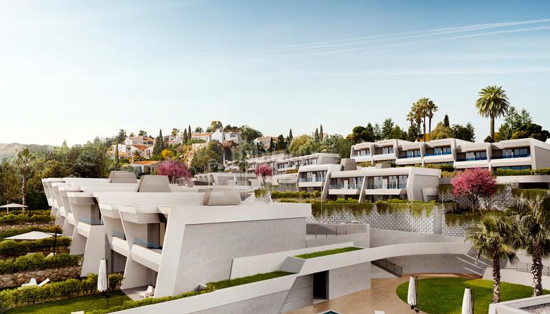 Foto f04d0c70-2cde-4726-ae51-6f0cbcb55758. Maison avec parking piscine dans El Faro de Calaburra - Chaparral Mijas