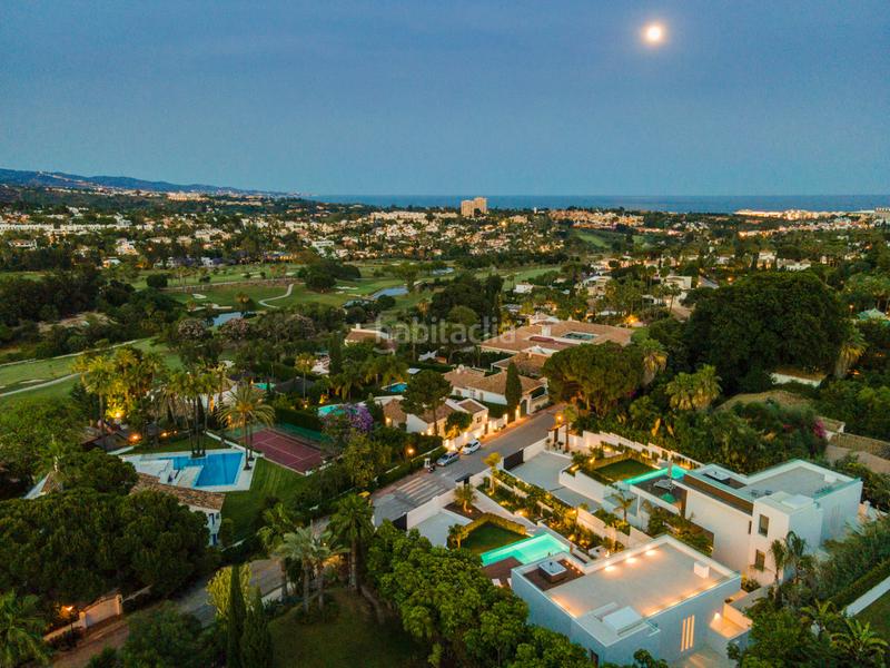 Foto 52f9c143-bfc1-44c3-b291-7acfe6820b44. Casa villa en venta en las brisas, en Casco Antiguo Marbella