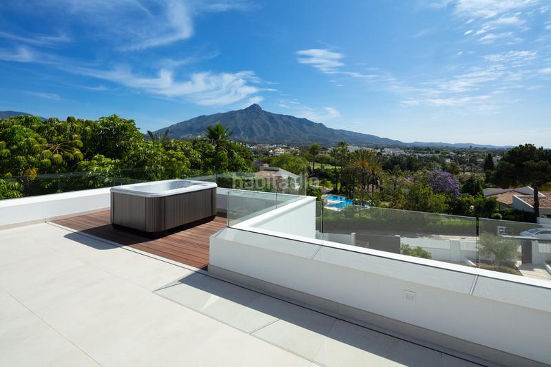 Foto 6926ae08-3ca3-4bac-b84f-f8d71abd8aff. Casa villa en venta en las brisas, en Casco Antiguo Marbella