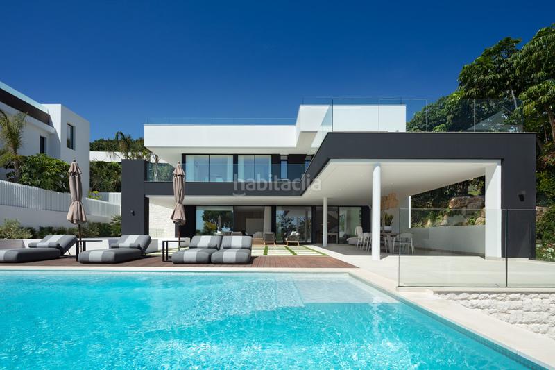 Foto b83c9002-6234-4c6e-afc2-141e49a459cc. Casa villa en venta en las brisas, en Casco Antiguo Marbella