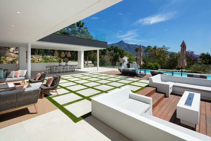 Foto f674b5c6-e598-4101-90a4-79ff5d89194b. Casa villa en venta en las brisas, en Casco Antiguo Marbella