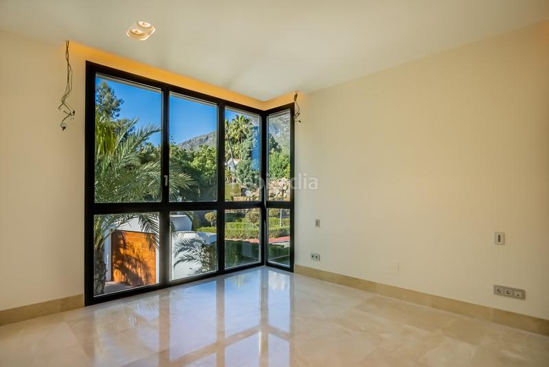 Foto 0052d056-66c8-4fae-a561-bf6acc354252. Apartamento atico duplex en venta en Sierra Blanca, en Marbella