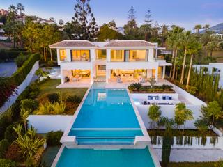 Maison à Casco Antiguo. Villa en venta en nueva andalucia, marbella