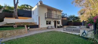 Casa a El Rosario - Ricmar. Villa en venta en el rosario, marbella