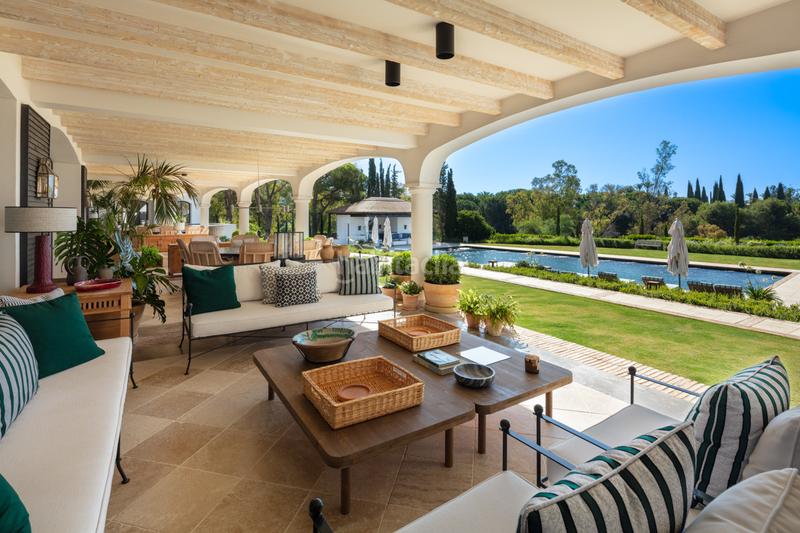 Foto 9259b7c9-3da5-488c-9fd7-76357b768aa4. Casa amb aparcament piscina a Puente Romano Marbella