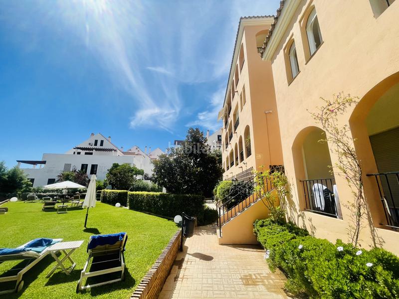Foto 4e57a295-d83e-49f0-ba12-c70e78f35efc. Apartamento  a un paso de puerto banus en Marbella