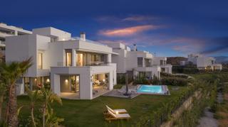 Casa a Elviria. Villa en venta en marbella este, marbella