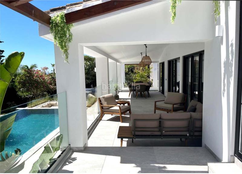 Foto c76d9f18-8263-4ca0-a22f-d9dd0dbdbd71. Casa villa en venta este, en Elviria Marbella