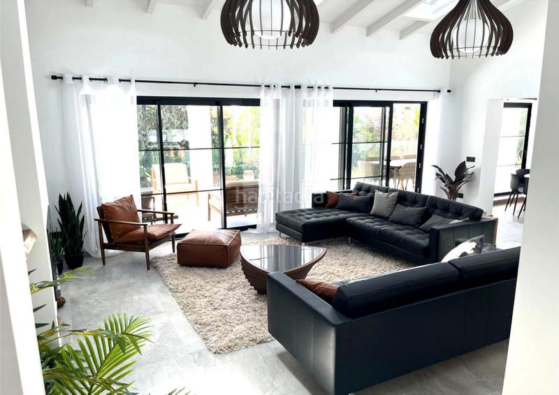 Foto e5615530-af63-4061-adef-c9d4f3361eae. Casa villa en venta este, en Elviria Marbella