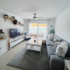 Apartament a Nueva Andalucía centro. Bonito y luminoso apartamento en ed. albatros v