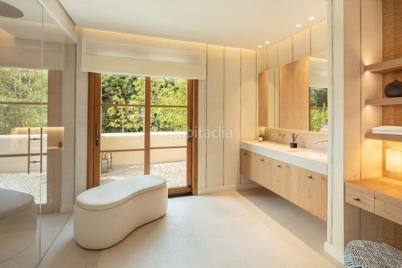 Foto 1ef6e981-f96f-47e3-866e-6fb56f03a311. Casa villa en venta golden mile, en Puente Romano Marbella