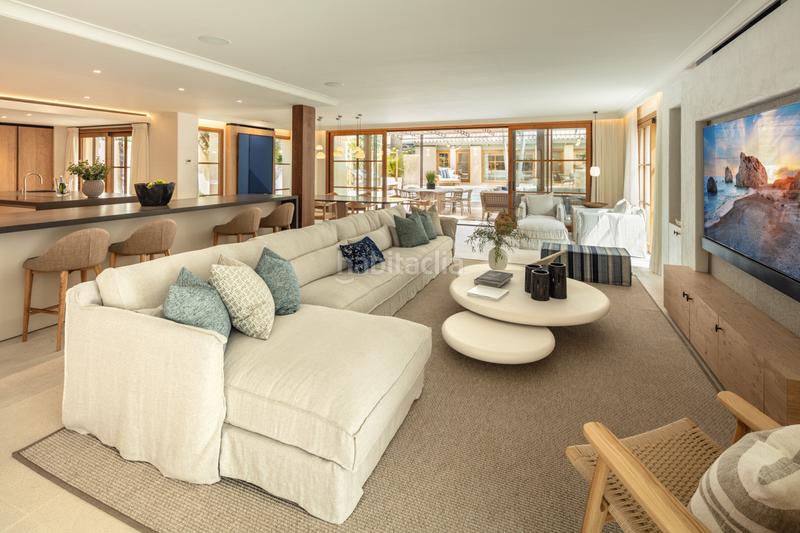 Foto 7bb2dee5-3718-4daa-8d6c-875ce36f467a. Casa villa en venta golden mile, en Puente Romano Marbella