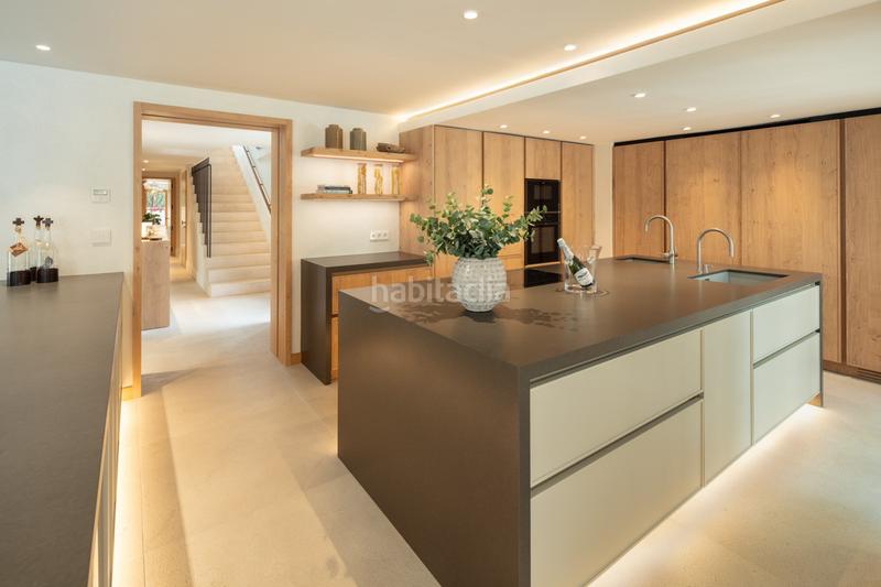 Foto 8181a9e4-1bd0-4bf7-9e1b-8a6bfdb0b9f4. Casa villa en venta golden mile, en Puente Romano Marbella