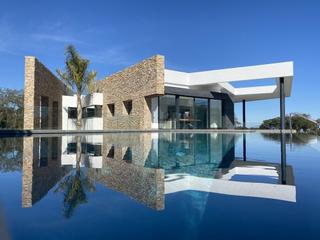 Casa a San Roque Pueblo. Villa en venta en san roque