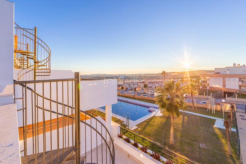 Foto 50ef3898-48c7-4c43-a4d8-ead749894572. Apartament amb aparcament piscina a Casares pueblo Casares