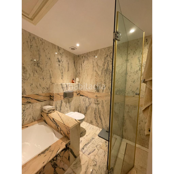 Foto f38c3eb9-9fa9-474d-8f7c-57c2a86268ad. Apartament amb aparcament piscina a Villacana - Costalita - Saladillo Estepona