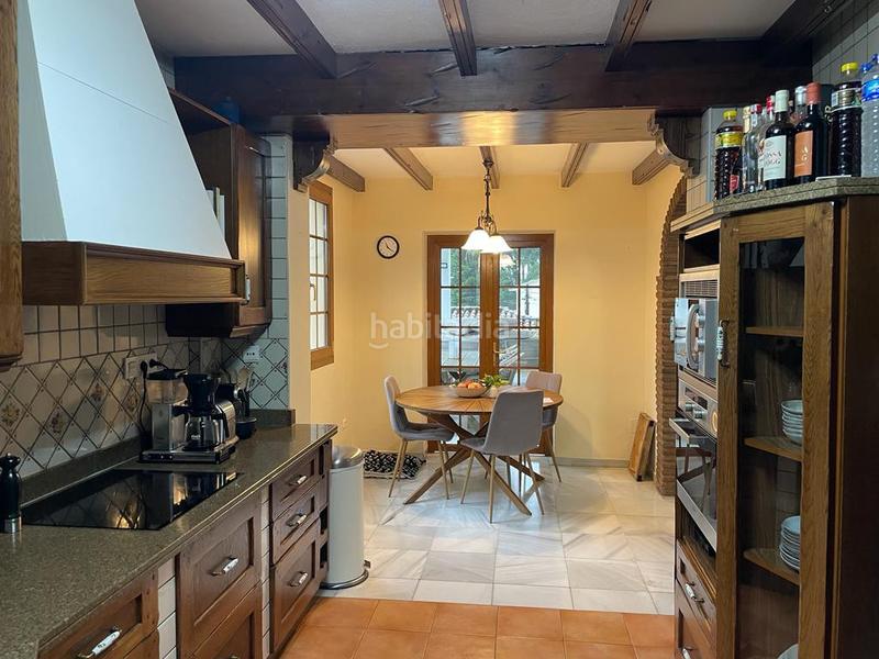 Foto a7b27b37-7cea-410f-b476-3a7719151d39. Lloguer casa a gerardo diego-la campana 3 a Las Brisas Marbella