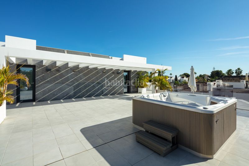 Foto 6d4fffbb-7fb0-43e1-8462-54aea92a82f2. Casa amb aparcament piscina a Casco Antiguo Marbella