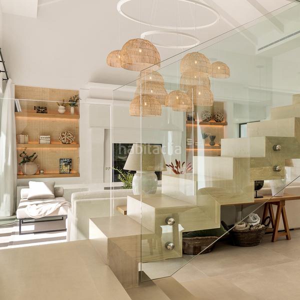 Foto 853a95bc-059d-456a-a25f-d479a358ba10. Maison avec parking piscine dans Paraiso - Barronal Estepona