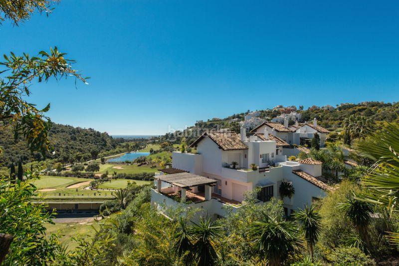 Foto a8020807-4f7c-4722-a1ab-b607694d7e4c. Ático atico en venta en Casco Antiguo Marbella