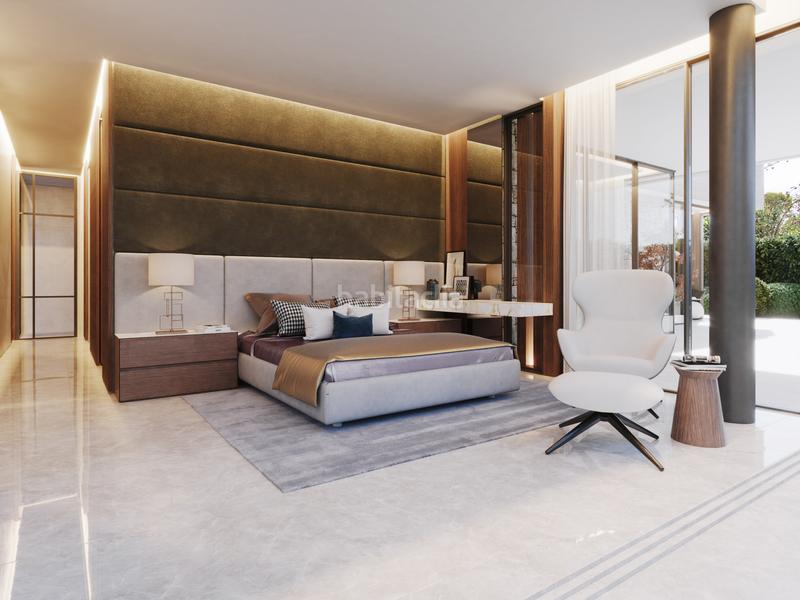 Foto 287bddd2-25c9-418e-a084-3beb0a3824d8. Casa situado en una calle privada y tranquila en la carolina, esta impresionante obra maestra moderna exuda belleza y serenidad, con vi en Marbella