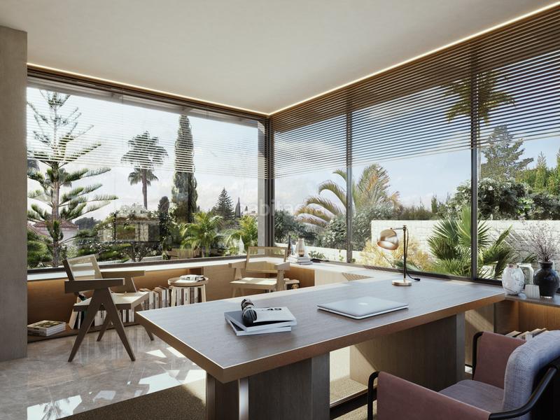 Foto 5c29cf1a-d697-4547-a527-df58b48ad755. Casa situado en una calle privada y tranquila en la carolina, esta impresionante obra maestra moderna exuda belleza y serenidad, con vi en Marbella