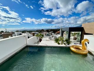 Attique à Casco Antiguo. Duplex penthouse with private rooftop swimming pool