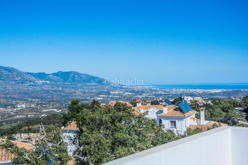 Foto 3366432c-2c88-44e6-85ba-6434c1714f83. Casa villa detached en la mairena con panoramica en Marbella