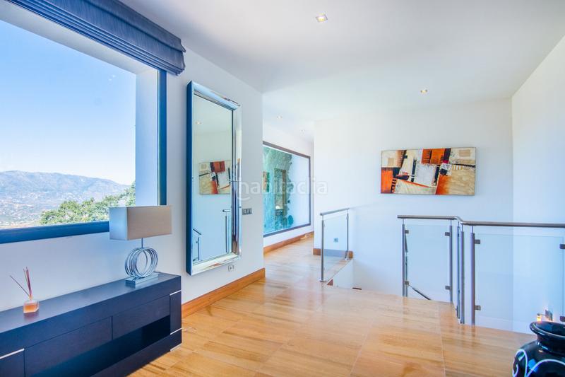 Foto b748c4a9-e447-40d9-b900-f83fdf1aa8de. Casa villa detached en la mairena con panoramica en Marbella