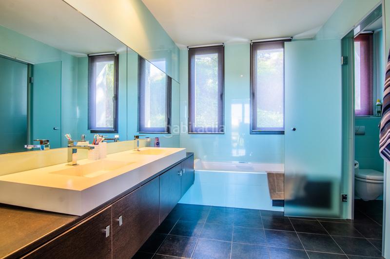 Foto e69b0918-e53d-4cf1-8299-7af286795524. Casa villa detached en la mairena con panoramica en Marbella