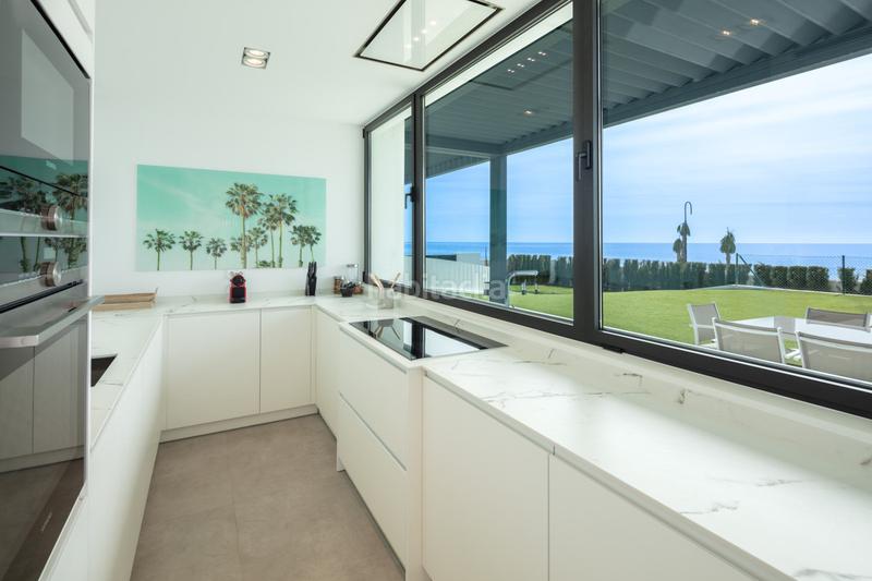 Foto 22e40bfd-b8a0-439f-85ce-6be53a698a63. Casa amb aparcament piscina a Villacana - Costalita - Saladillo Estepona