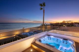 Maison à Villacana - Costalita - Saladillo. Villa en venta en beach side new golden mile, estepona