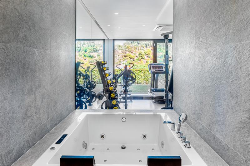 Foto 513e6eef-db10-41d9-95d5-ca3dd41c7d90. Casa con parcheggio piscina in Casco Antiguo Marbella