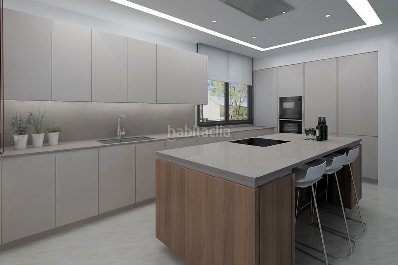 Foto e91b5d5a-ecae-4629-8e61-0985523cb01f. Casa amb piscina a Nueva Andalucía centro Marbella