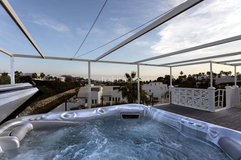 Foto b4c384b9-57d1-42f5-a9e4-b9a7e9d963ef. Casa amb aparcament piscina a Casco Antiguo Marbella