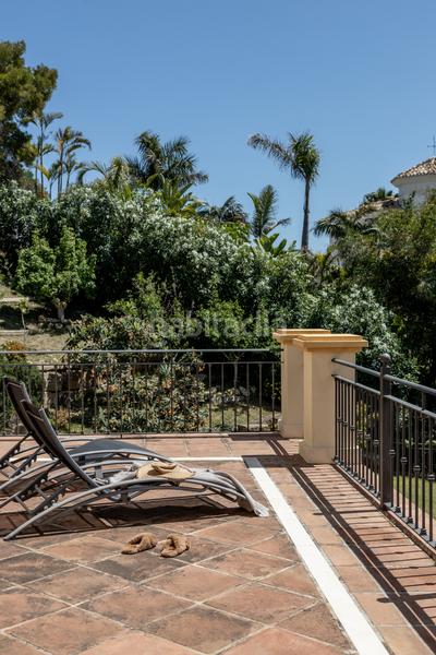 Foto 54e1cfa7-ffd7-47bb-917d-79b0010624c8. House with parking pool in Casco Antiguo Marbella